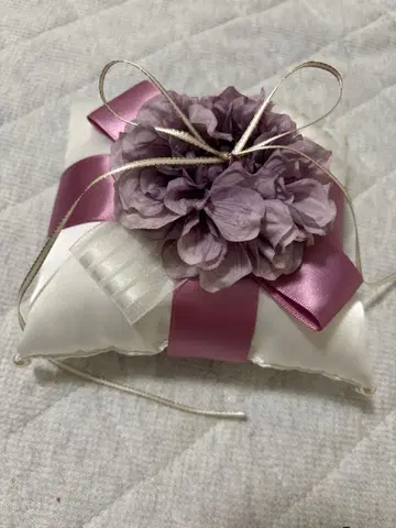 웨딩 반지 필로우 화이트 퍼플