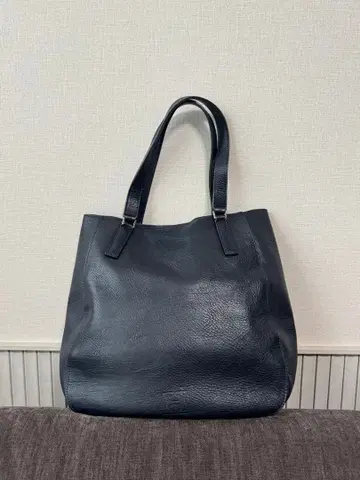 [ HIROFU ] 가죽 토트 네이비