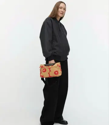 택 포함 새상품 Neat Crossbody Unikko S 숄더백