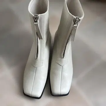 다니엘라&제마 프론트 지퍼 숏부츠 아이보리