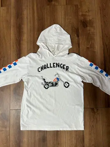 CHALLENGER / 8BIT MC LIGHT HOODIE