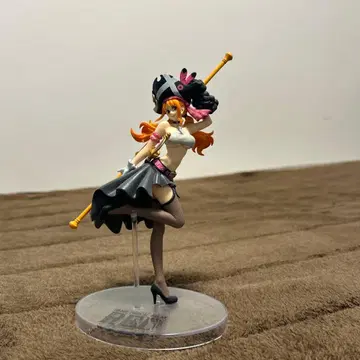 원피스 필름 레드 나미 피규어 D상