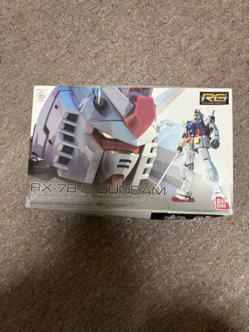 BANDAI RG RX-78-2 GUNDAM