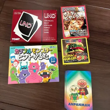 UNO 카드 게임과 호빵맨 트럼프 세트