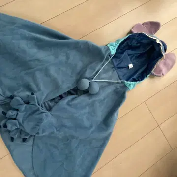 스티치 플리스 후드 부착 케이프