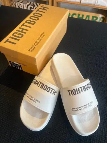 TIGHTBOOTH 로고 슬라이드 샌들 28 타이토부스