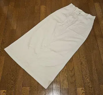 스커트 애니에스 b 투 비 바이 애니에스베 타이토