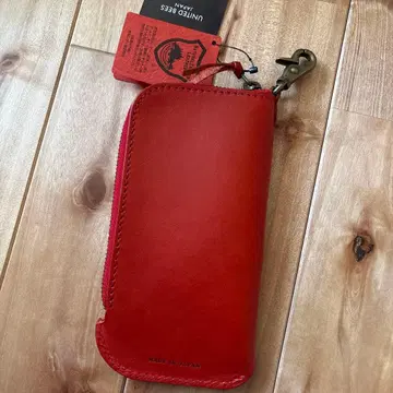 새상품 미사용 도치기 가죽 모바일 케이스 레드 MADE IN JAPAN