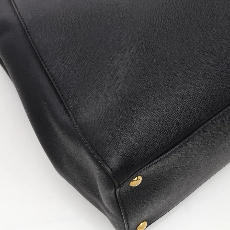 芬迪（Fendi）Peekaboo（图见包）中号手提包 黑色