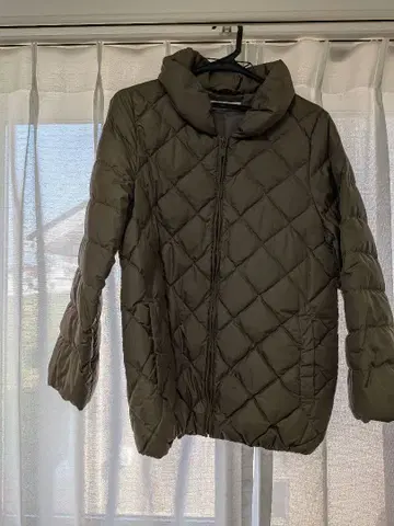 Goldenbear 올리브 그린 퀼팅 다운 자켓