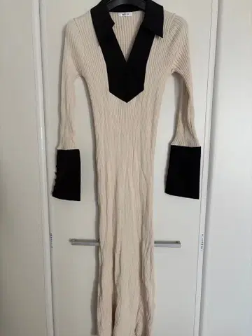 FRAY I.D 리브 니트 원피스 아이보리