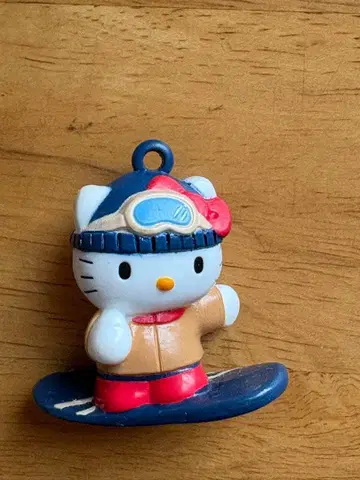 헬로키티 레트로 키티 스노우보드