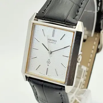 새상품 배터리 작동 세이코 샤리오 남성용 손목시계 실버 탱크 스퀘어