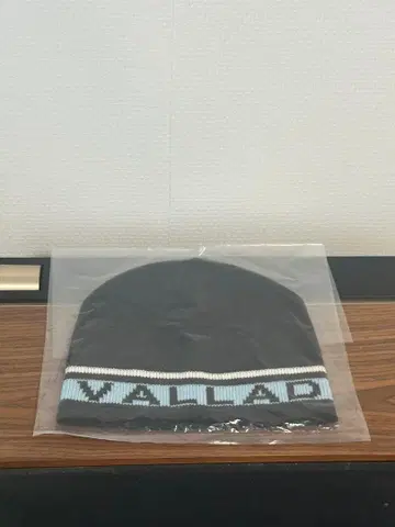 VALLAD 로고 블랙 니트 모자 미사용 새상품