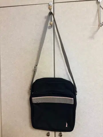 EAST BOY 블랙 숄더백