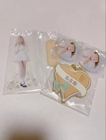 IVE 트레이딩 카드 제일복권 리즈 아크릴 스탠드 러버 참 미개봉 새상품