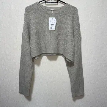 새상품 로리즈팜 크롭 니트 스웨터 긴팔 캐주얼 심플