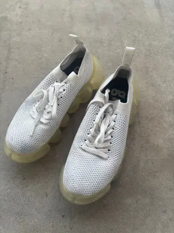 grounds/그라운즈 카네코 아야노 착용