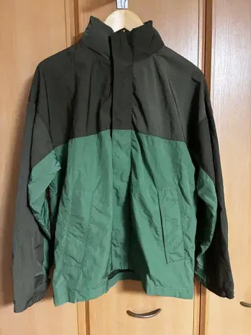 유니클로 JW ANDERSON 나일론 자켓 그린 카키 S