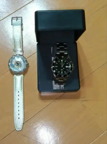 한신 타이거즈 다이버 스와치와 스와치