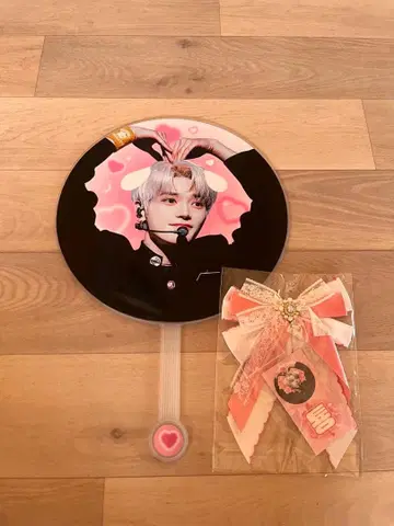 nct127 이리치루 태용 부채 마스터 굿즈