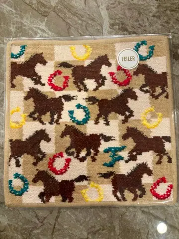 새상품 FEILER 프린트 호스 손수건 베이지