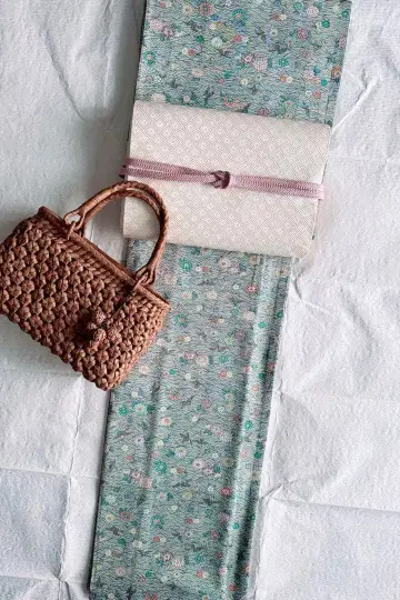 순수 실크 코몬 크레이프 원단 형염 사계화무조문