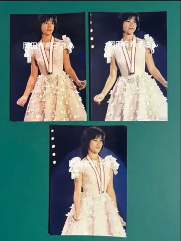 오카다 유키코 씨 사진 3장 세트 9358