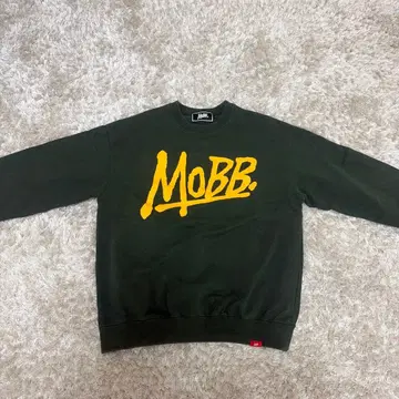 MOBB 다크 그린 맨투맨