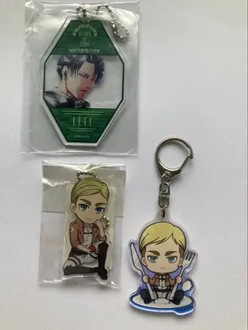 진격의 거인 리바이 엘빈 아크릴 키링 3종 세트