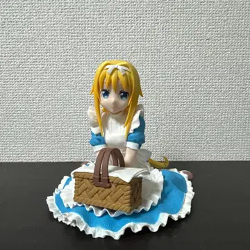 앨리스 유년기 피규어 바스켓 포함