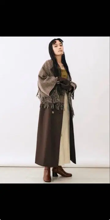 MURUA 프린지 케이프 코트