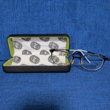 [ 새상품급 ] Zoff smart 안경 케이스 포함