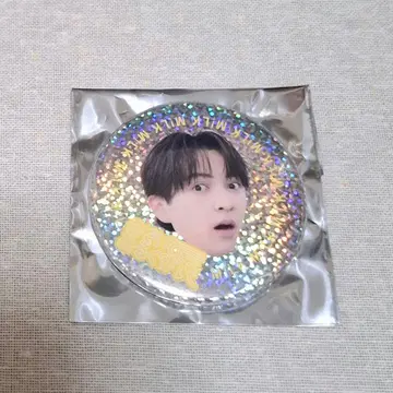 요시다 진토 들여다보는 밀크?전 캔 배지