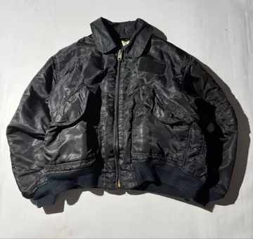 블랙 MA-1 플라이트 자켓 가격 인하 가능