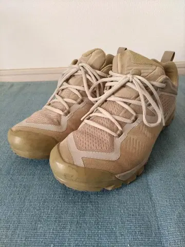 MAMMUT Hobo 베이지 스니커즈