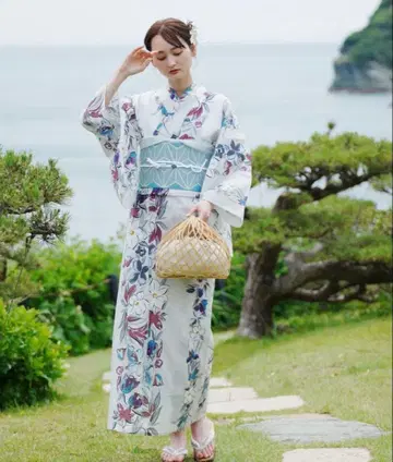 [ utatane ] 유카타+오비+일본 나막신 세트 미사용 새상품