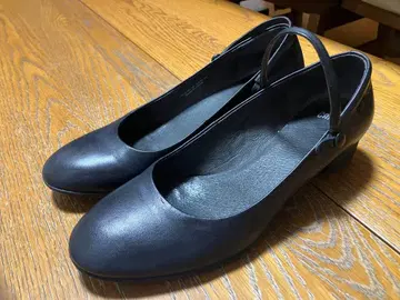 캠퍼 블랙 스트랩 힐펌프스 39