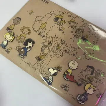 스누피 뮤지엄 핀 배지 세트 트리 미사용 미개봉 새상품