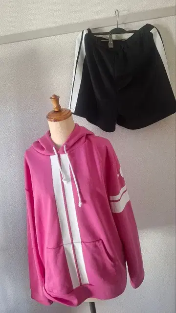 미사용 새상품 다다단 아야세 모모 트레이닝복 후드티 룸웨어 코스프레