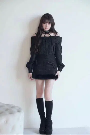 BunnyLis 트위드 오프숄더 자켓 세트