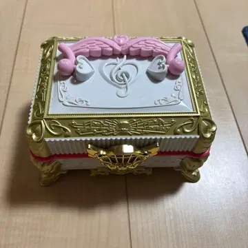 스위트 프리큐어 힐링 체스트