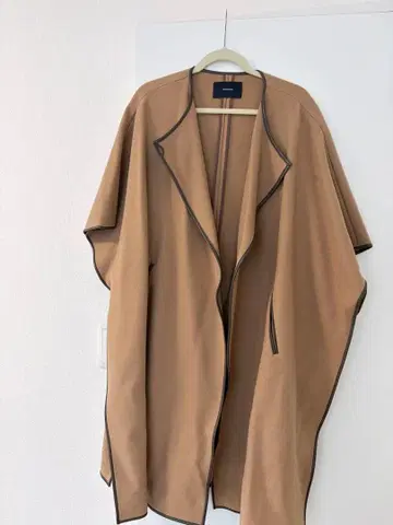 프레임워크 케이프 코트