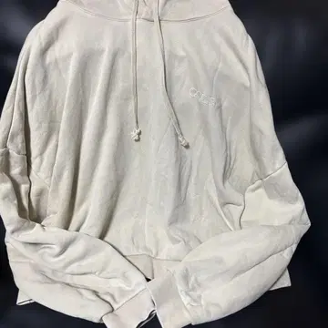 COMFY 이와오카 토오루 후디 베이지