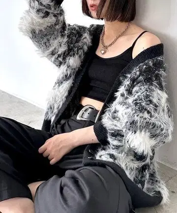 Pageboy 페이지 보이 랜드스케이프 샤기 가디건 블랙