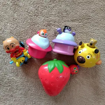 호빵맨 캐릭터 키링 완구 배고픈 애벌레