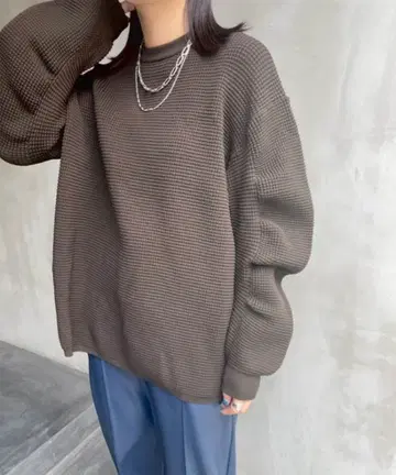 2603125 서클 실루엣 니트 탑 브라운