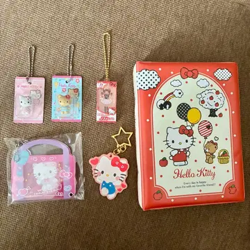 [묶음 판매] 헬로키티 씰 바인더 참 세트 리카짱
