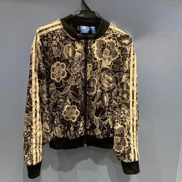 아디다스 꽃무늬 저지