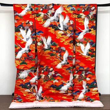 우치카케 기모노 빨간색 자수 학 길조 문양 혼례 의상